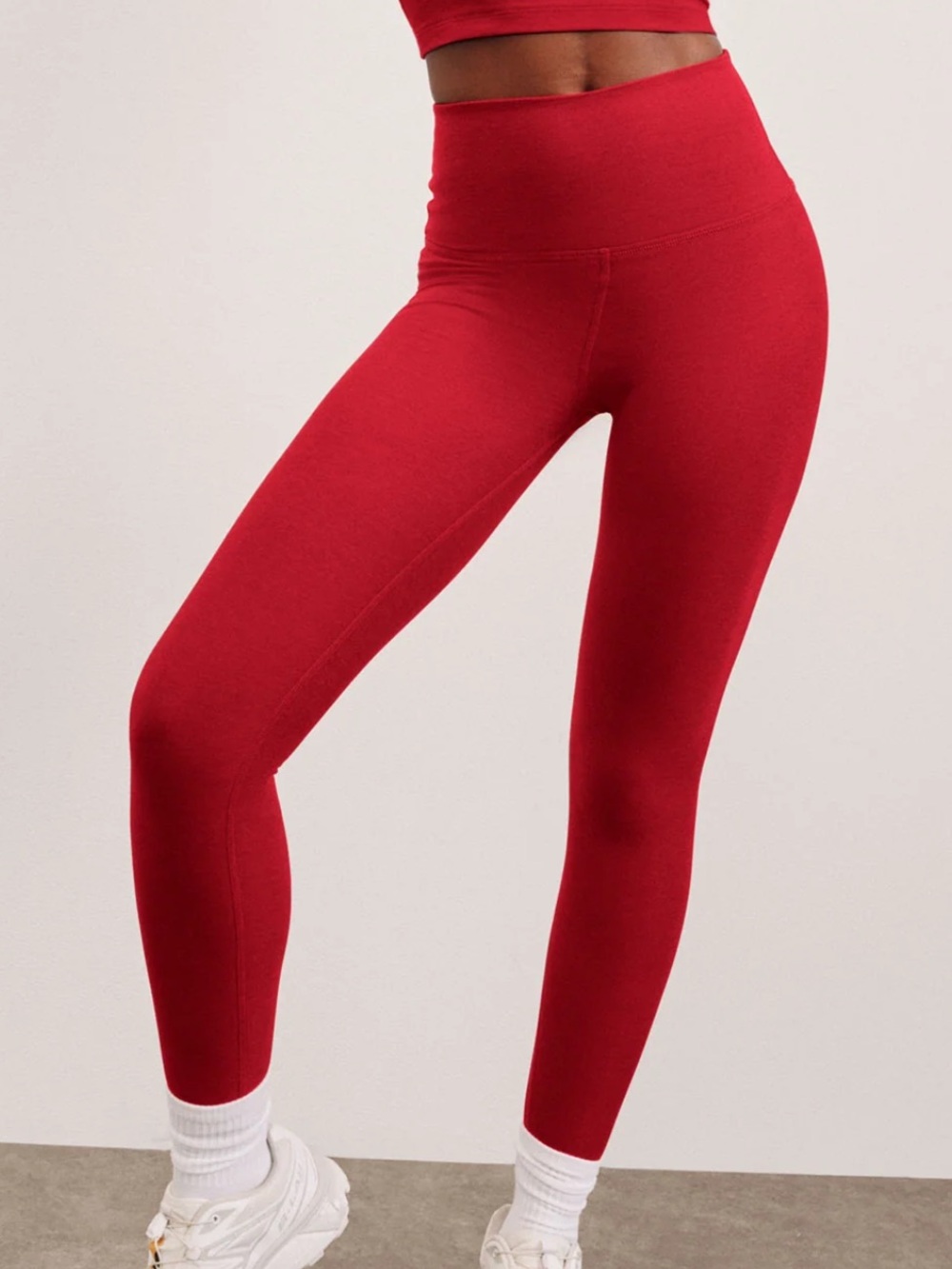 BEYOND YOGA // Caught In The Midi High Waisted Legging Holly Red Heather